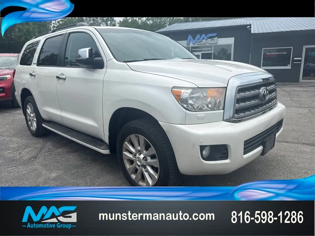 White 2014 Toyota Sequoia Platinum for sale in Blue Springs, MO