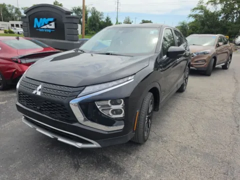Photos of 2024 Mitsubishi Eclipse Cross SE for sale in Blue Springs, MO at MAG Auto - Munsterman Automotive Group