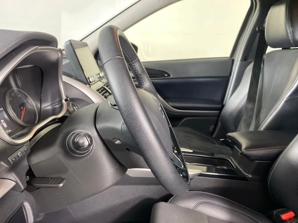 Mitsubishi Eclipse Cross photo 32