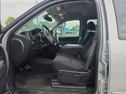 More photos of 2014 Chevrolet Silverado 2500 HD LT at MAG Auto - Munsterman Automotive Group, MO
