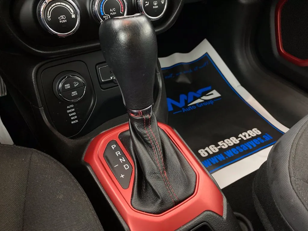 Jeep Renegade photo 21