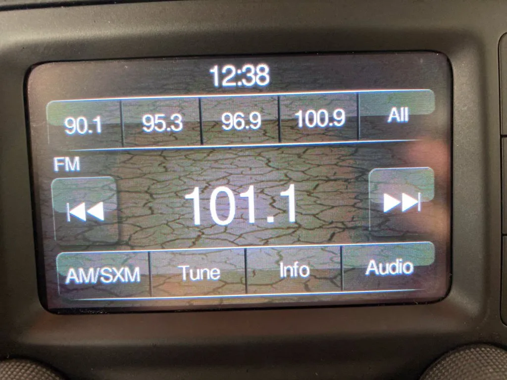 Jeep Renegade photo 18
