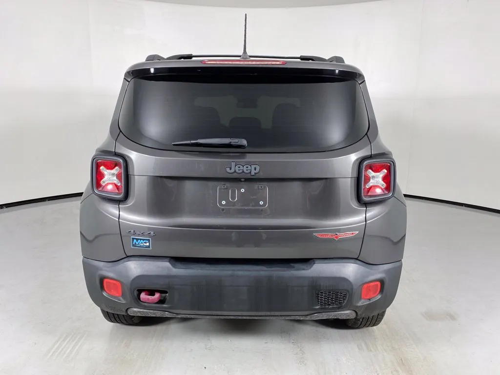 Jeep Renegade photo 6