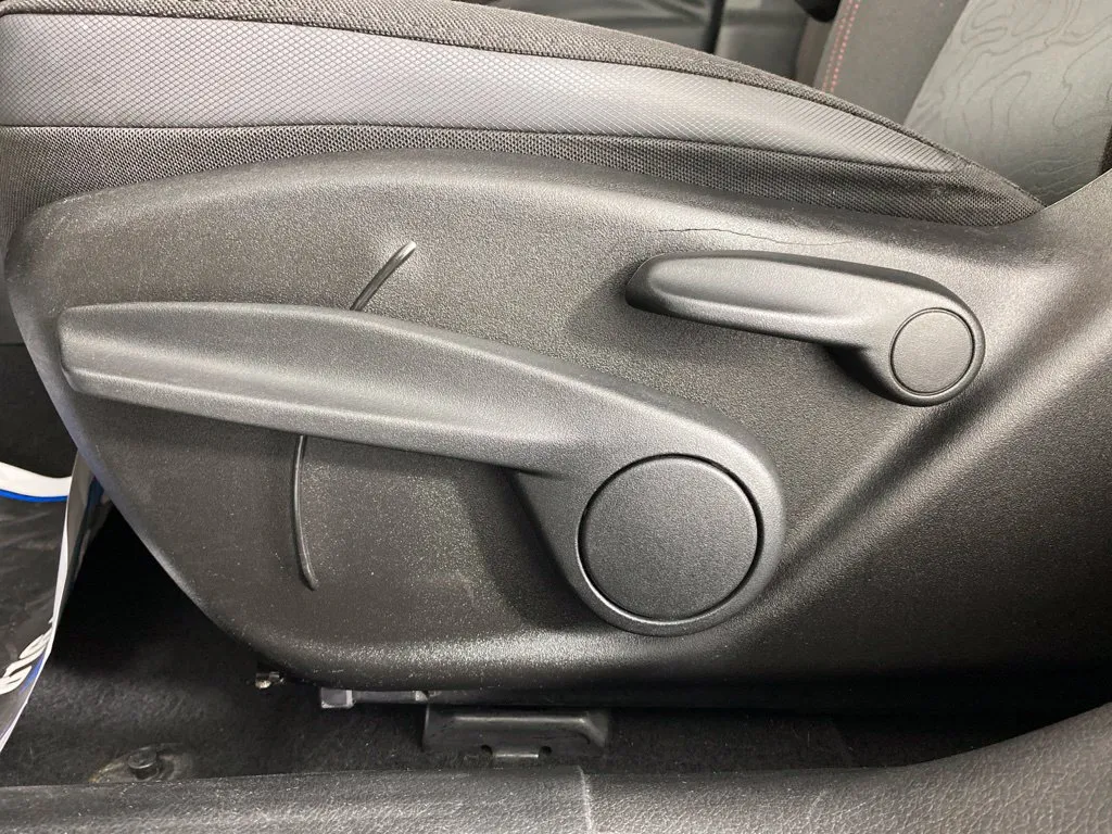 Jeep Renegade photo 13