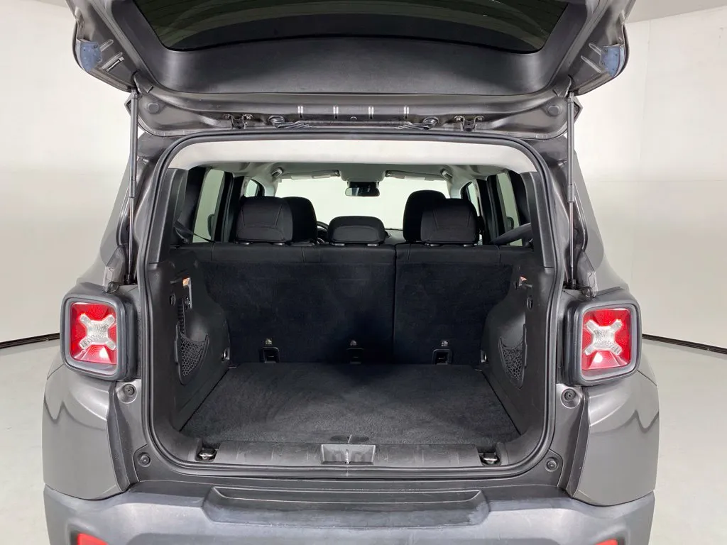 Jeep Renegade photo 34