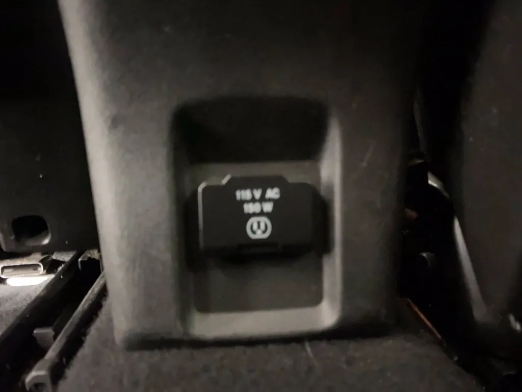 Jeep Renegade photo 33