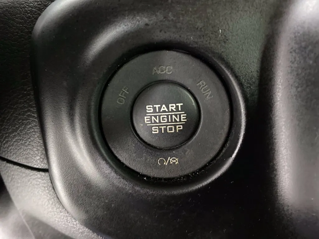 Jeep Wrangler photo 28