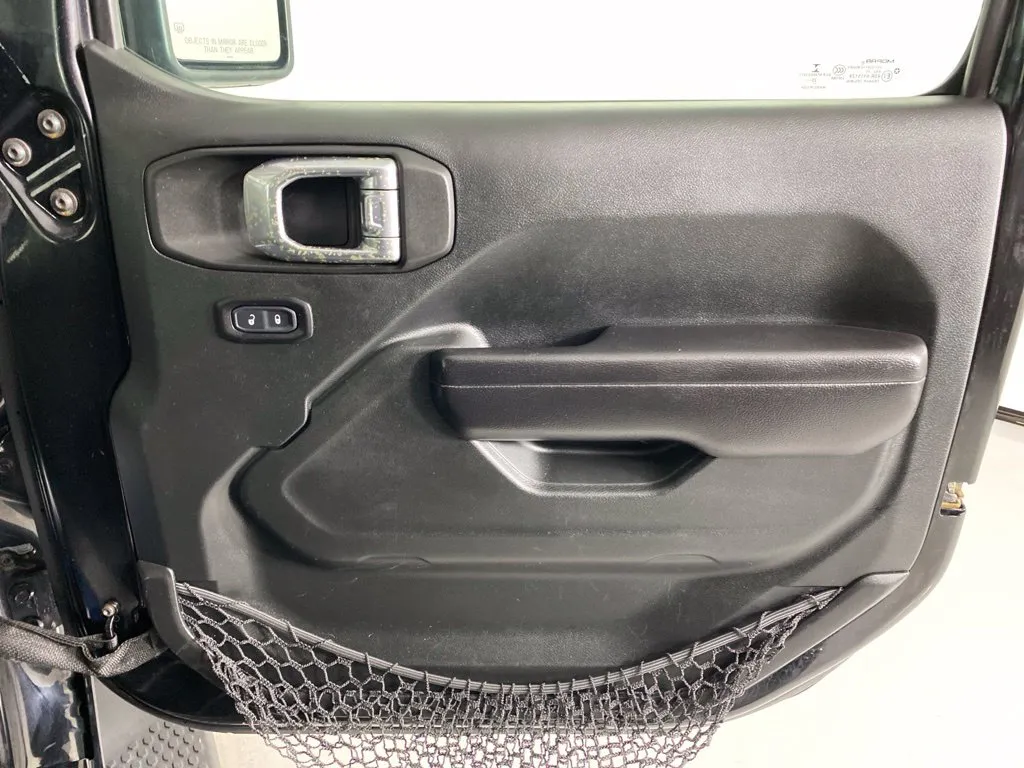 Jeep Wrangler photo 45