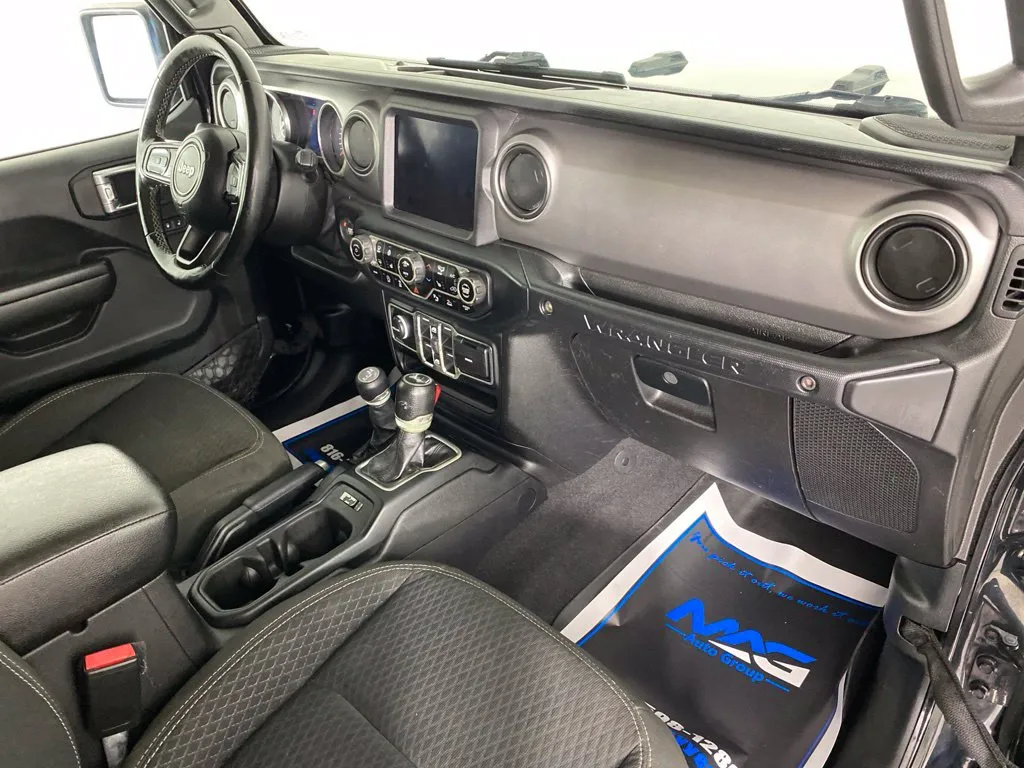 Jeep Wrangler photo 47