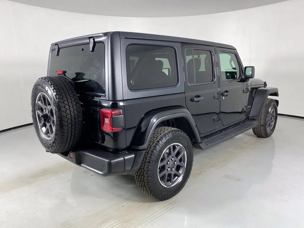 Jeep Wrangler photo 7