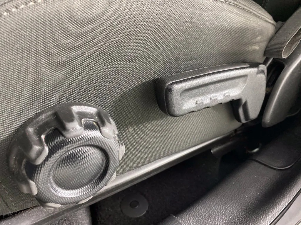 Jeep Wrangler photo 14