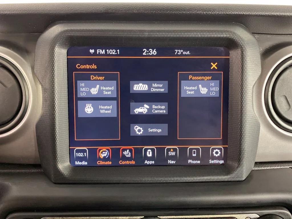 Jeep Wrangler photo 22