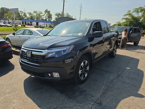 Photos of 2020 Honda Ridgeline RTL for sale in Blue Springs, MO at MAG Auto - Munsterman Automotive Group