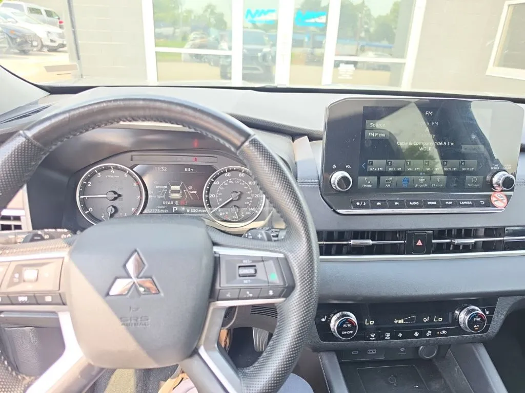 Mitsubishi Outlander photo 6