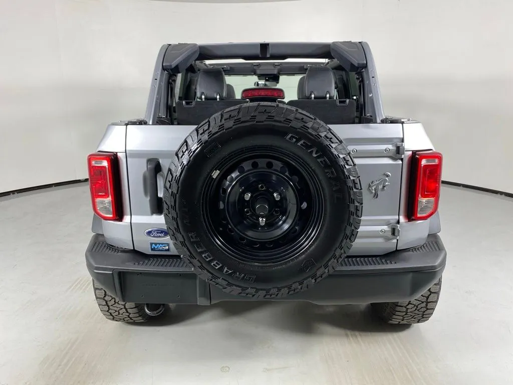 Ford Bronco photo 6