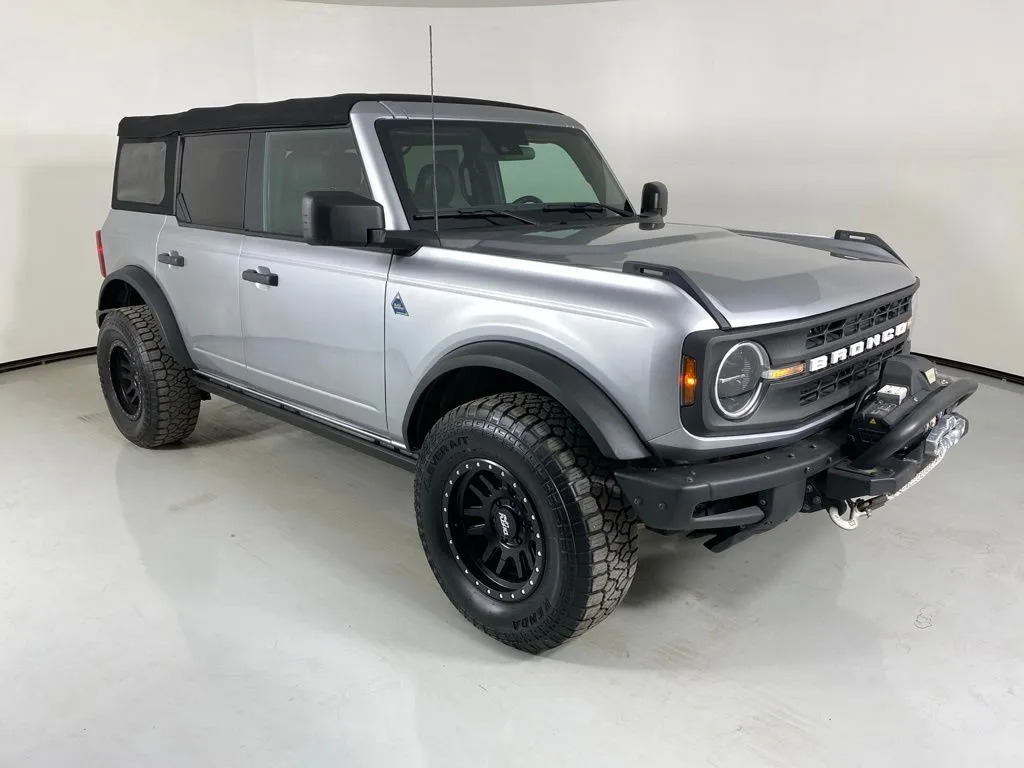 Ford Bronco photo 43