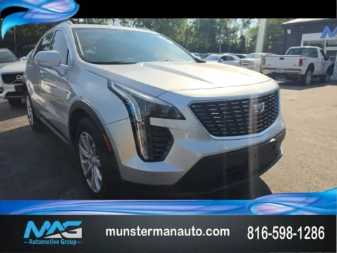 Silver 2019 Cadillac XT4 Luxury for sale in Blue Springs, MO