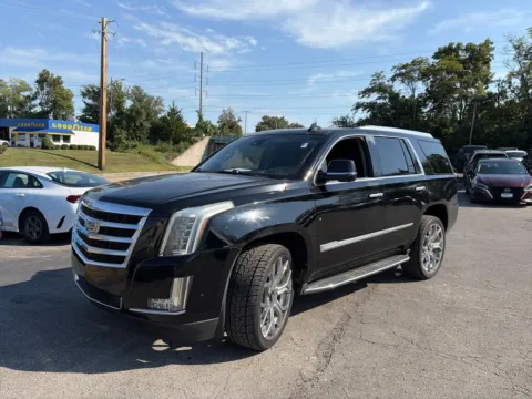 Photos of 2017 Cadillac Escalade Luxury for sale in Blue Springs, MO at MAG Auto - Munsterman Automotive Group