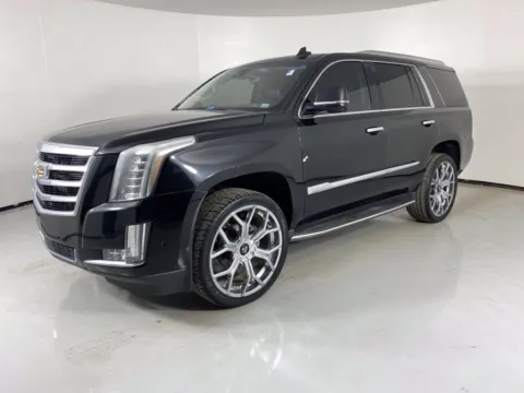 Another view of 2017 Cadillac Escalade Luxury for sale in Blue Springs, MO at MAG Auto - Munsterman Automotive Group