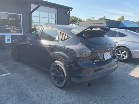 Another view of 2014 Ford Focus SE for sale in Blue Springs, MO at MAG Auto - Munsterman Automotive Group