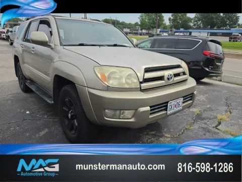Gold 2005 Toyota 4Runner Limited for sale in Blue Springs, MO
