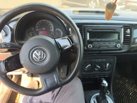 More photos of 2013 Volkswagen Beetle 2.5L Entry at MAG Auto - Munsterman Automotive Group, MO