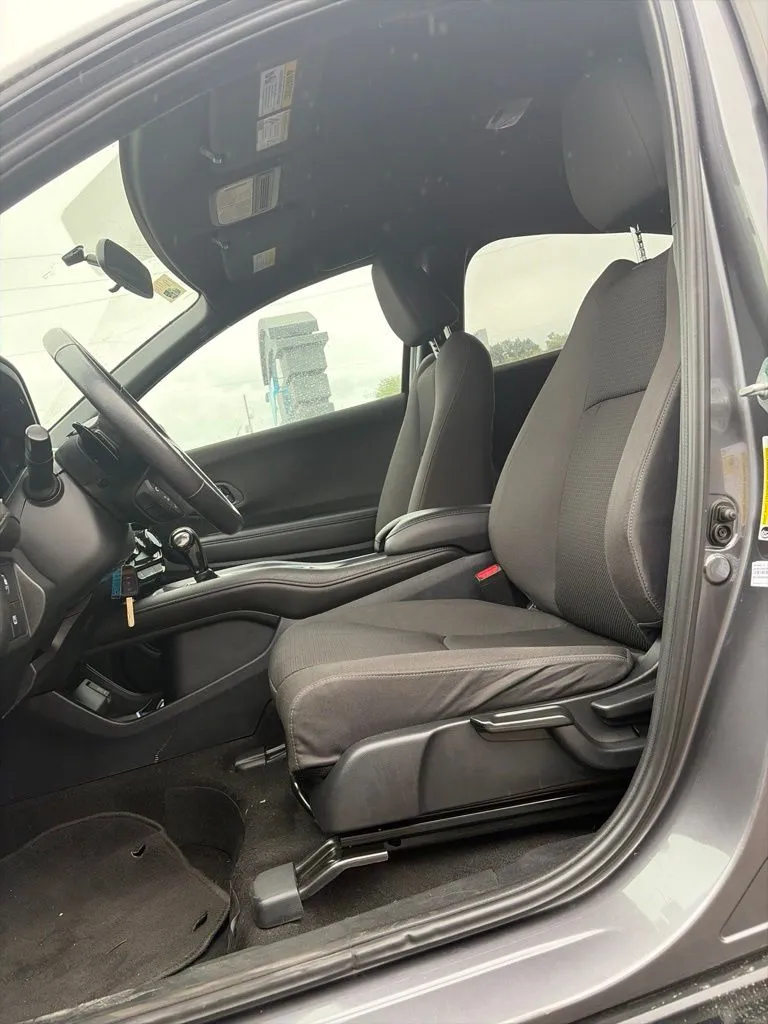 Honda HR-V photo 6