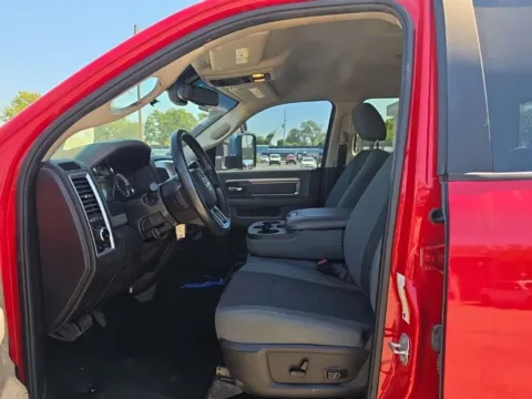 More photos of 2018 Ram 2500 Big Horn at MAG Auto - Munsterman Automotive Group, MO