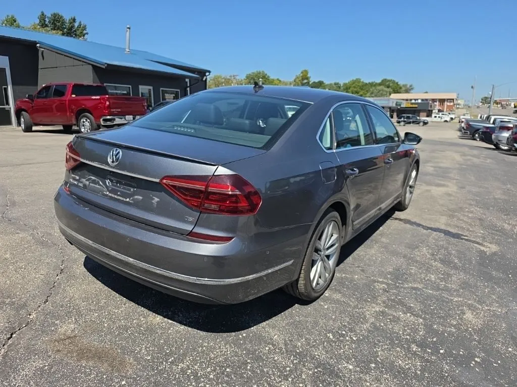 Volkswagen Passat photo 4