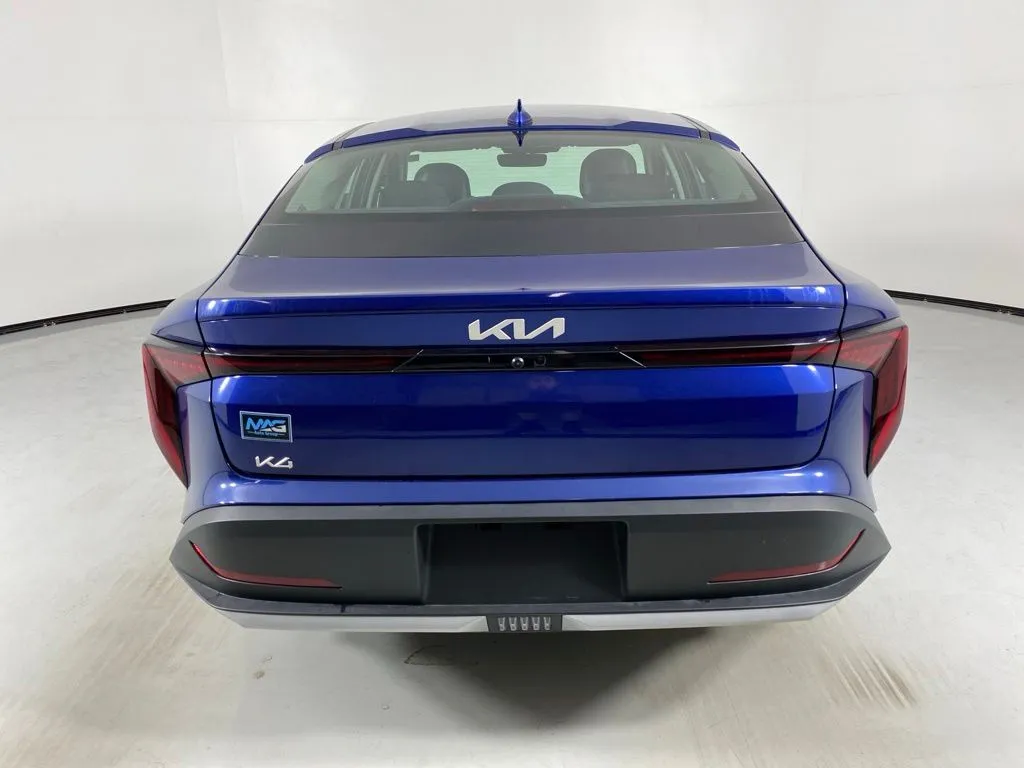 Kia K4 photo 6
