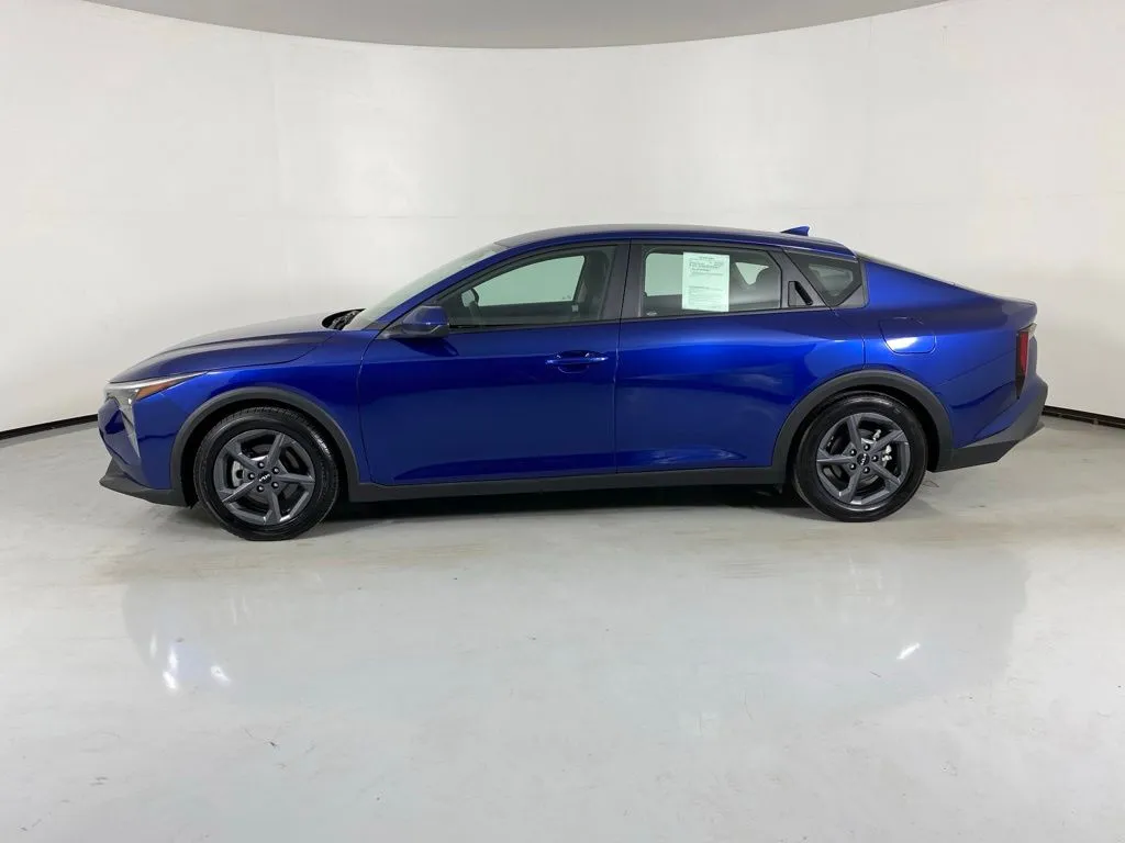 Kia K4 photo 4