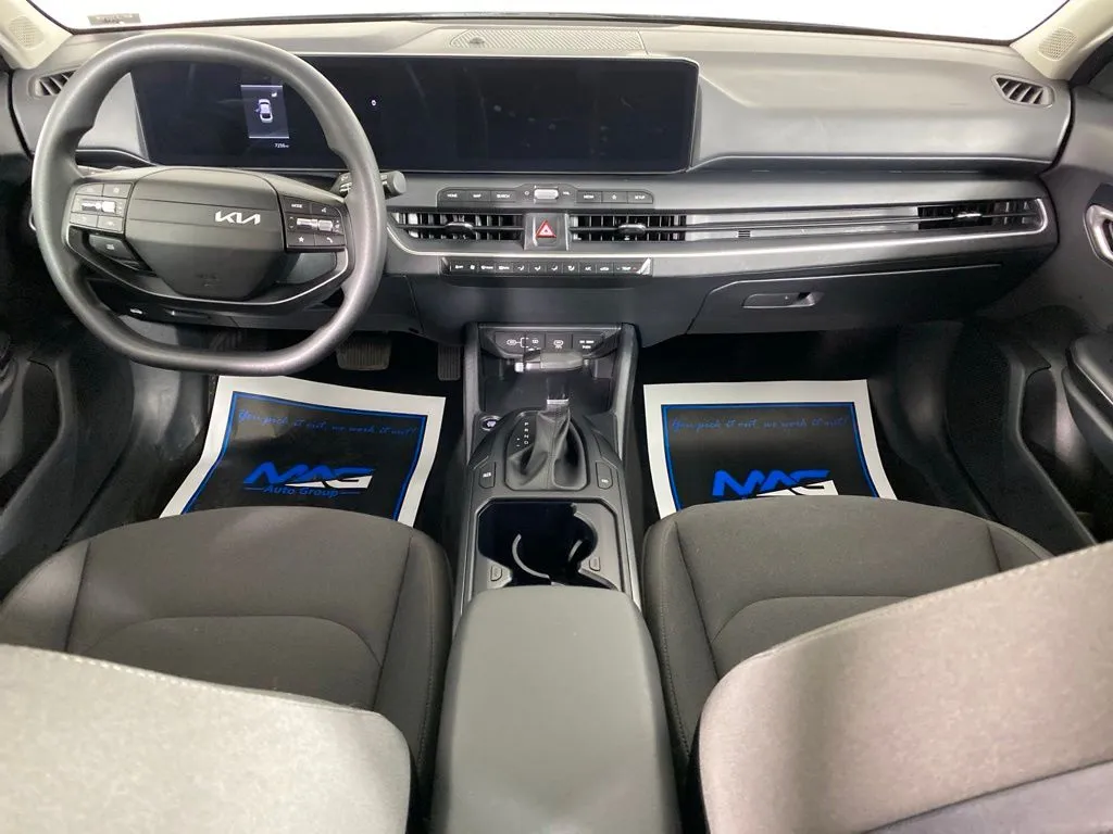 Kia K4 photo 36
