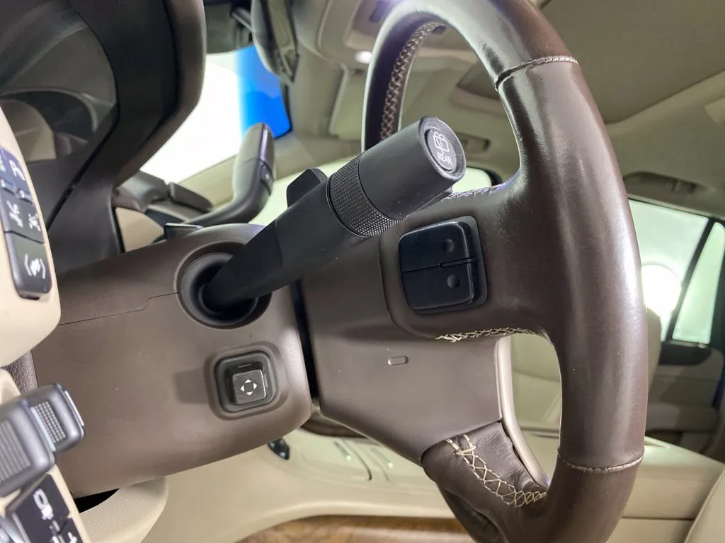 GMC Yukon photo 38