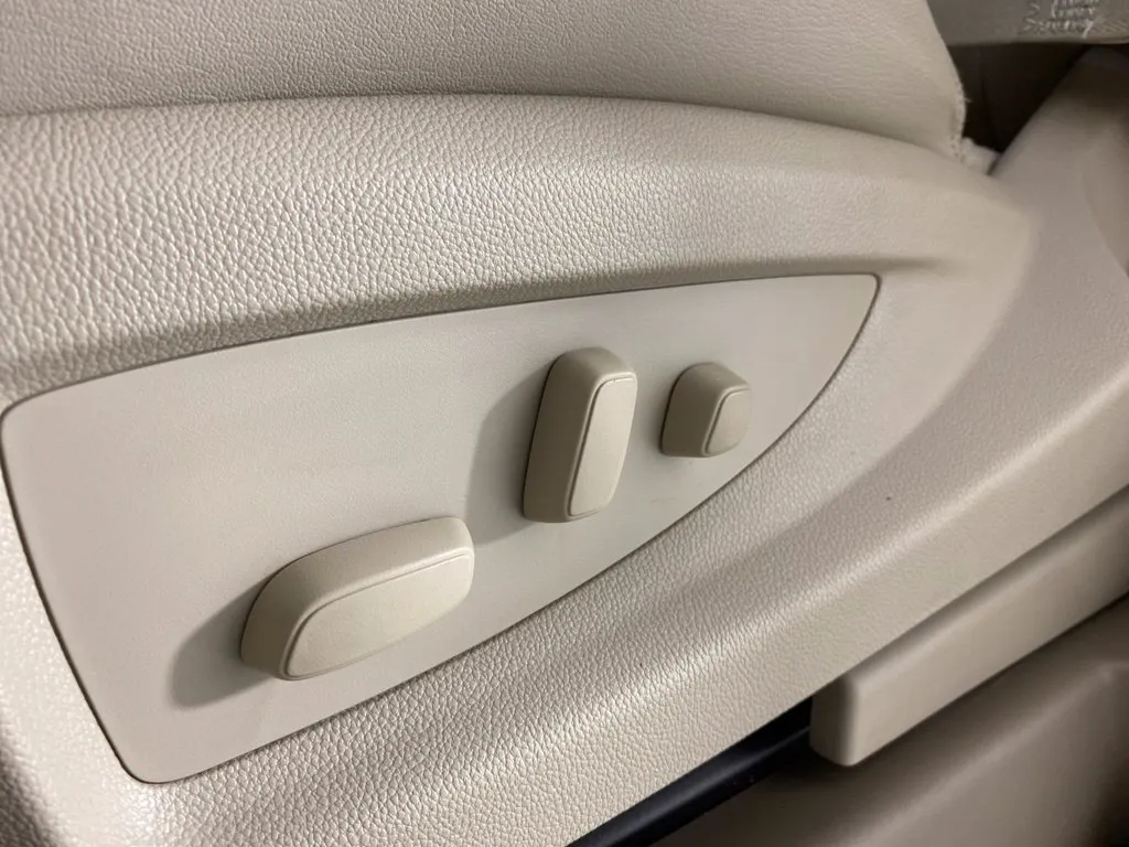 GMC Yukon photo 15