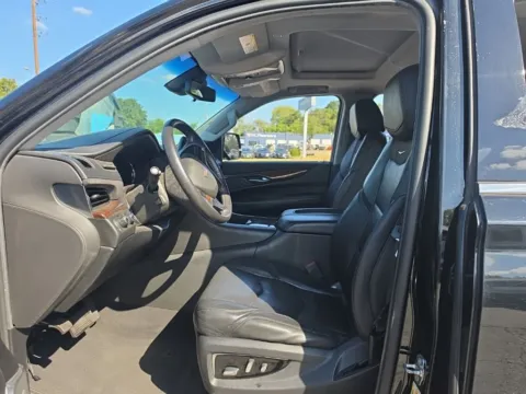 More photos of 2020 Cadillac Escalade ESV Luxury at MAG Auto - Munsterman Automotive Group, MO