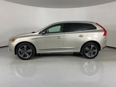 More photos of 2017 Volvo XC60 T6 Dynamic at MAG Auto - Munsterman Automotive Group, MO