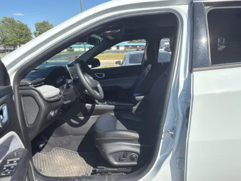More photos of 2025 Jeep Compass Latitude at MAG Auto - Munsterman Automotive Group, MO