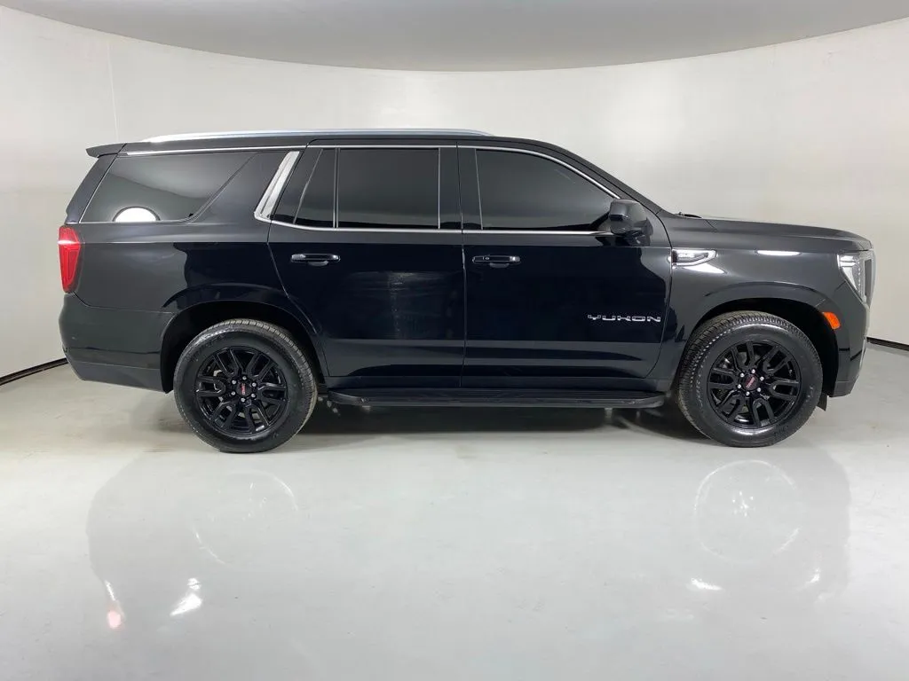 GMC Yukon photo 8