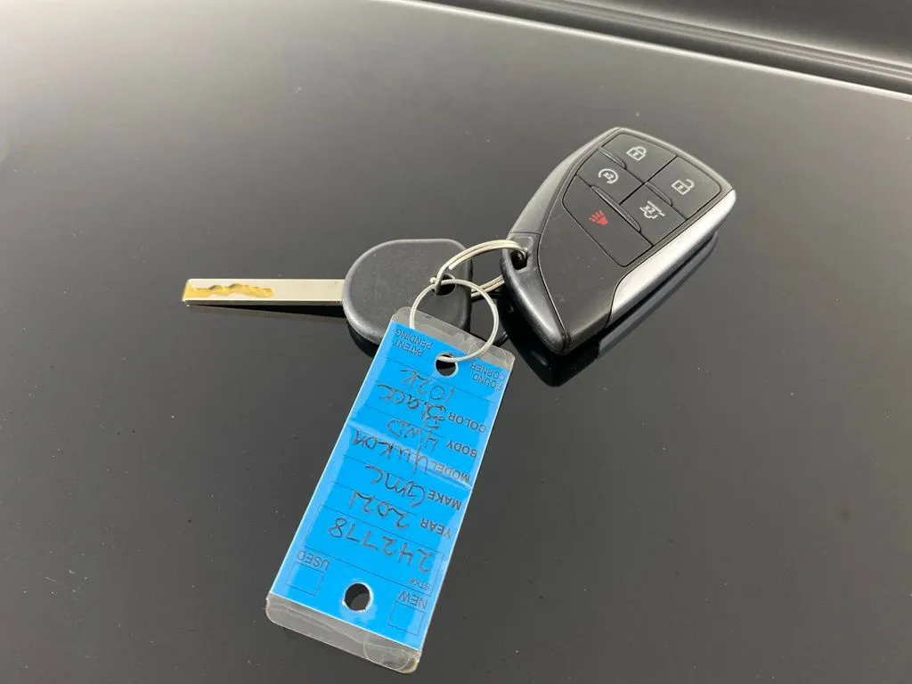 GMC Yukon photo 46
