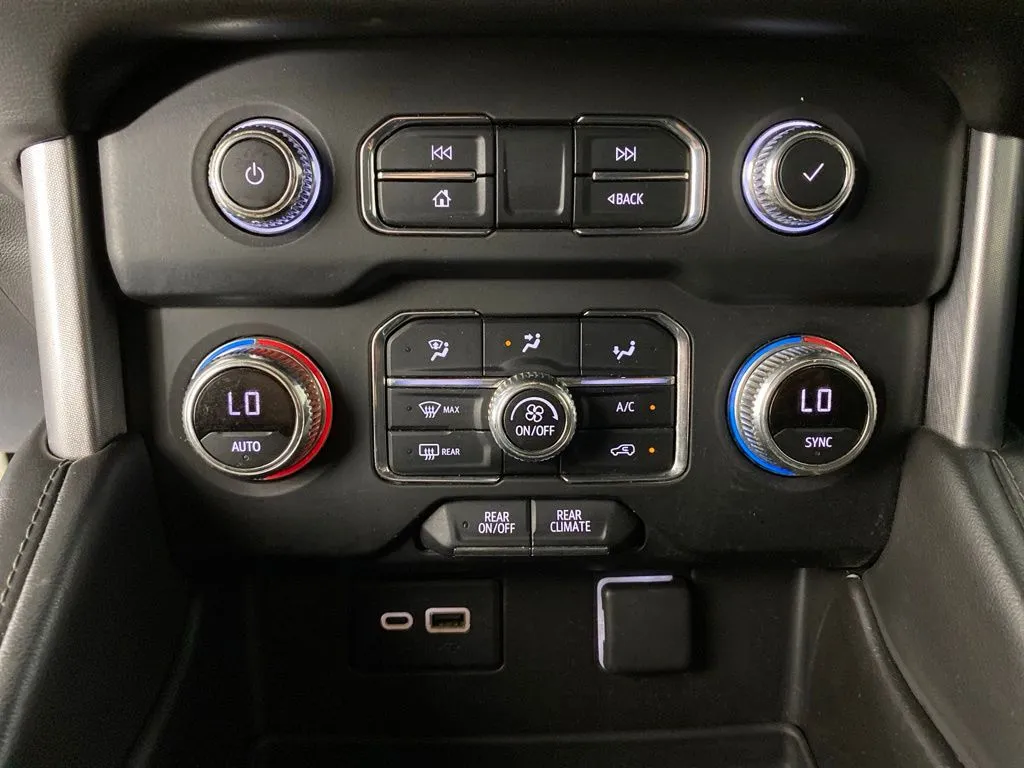 GMC Yukon photo 25