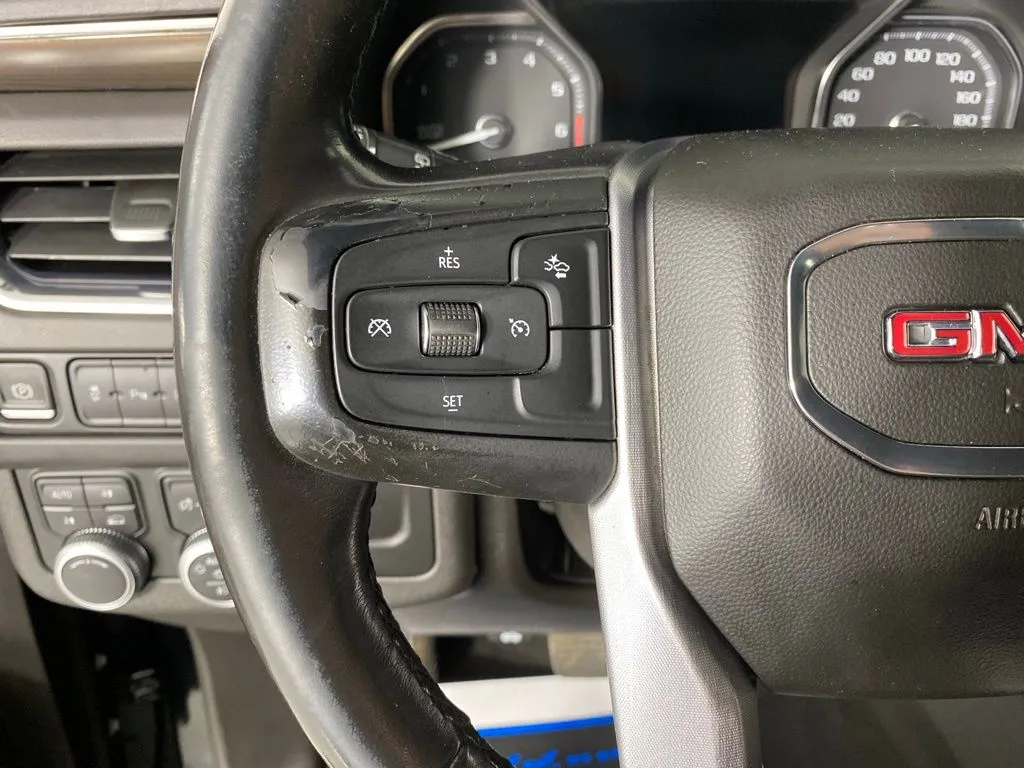 GMC Yukon photo 30