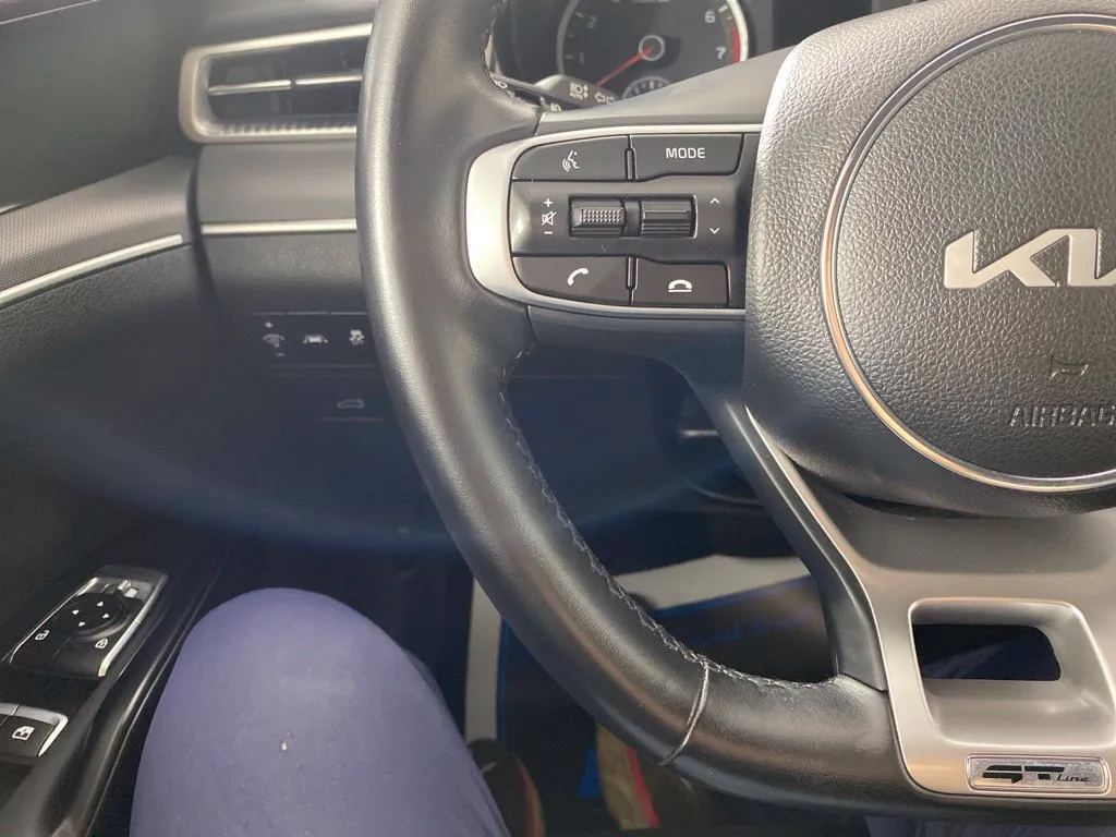 Kia K5 photo 24