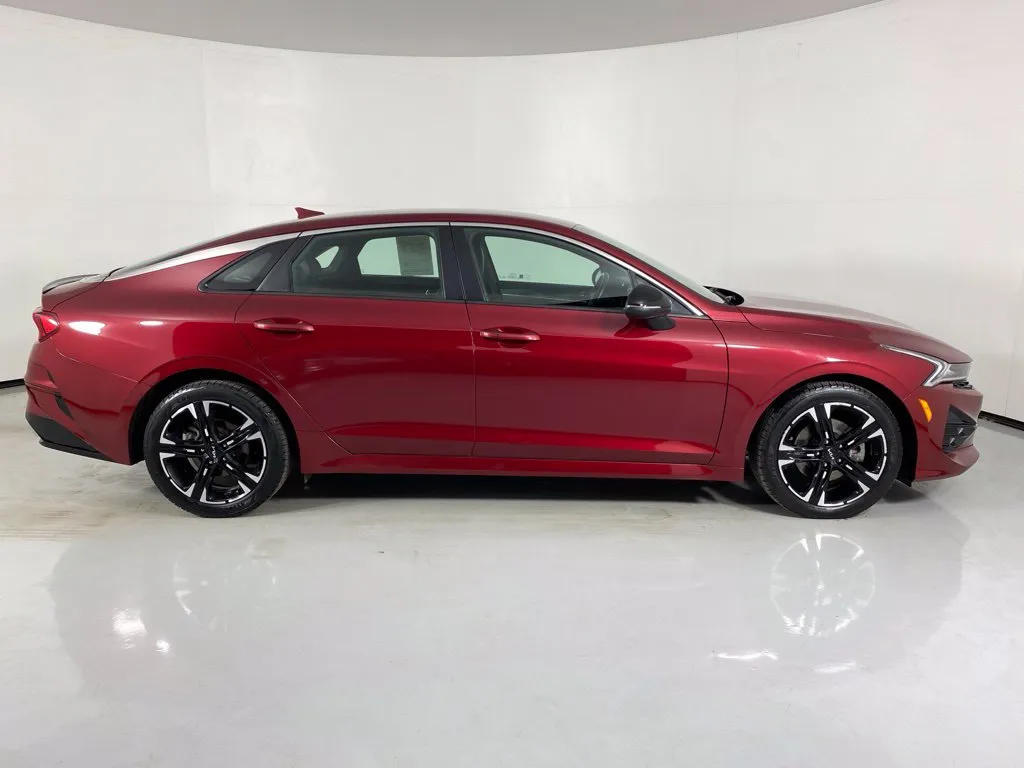 Kia K5 photo 8