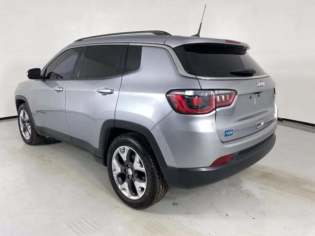 Jeep Compass photo 10