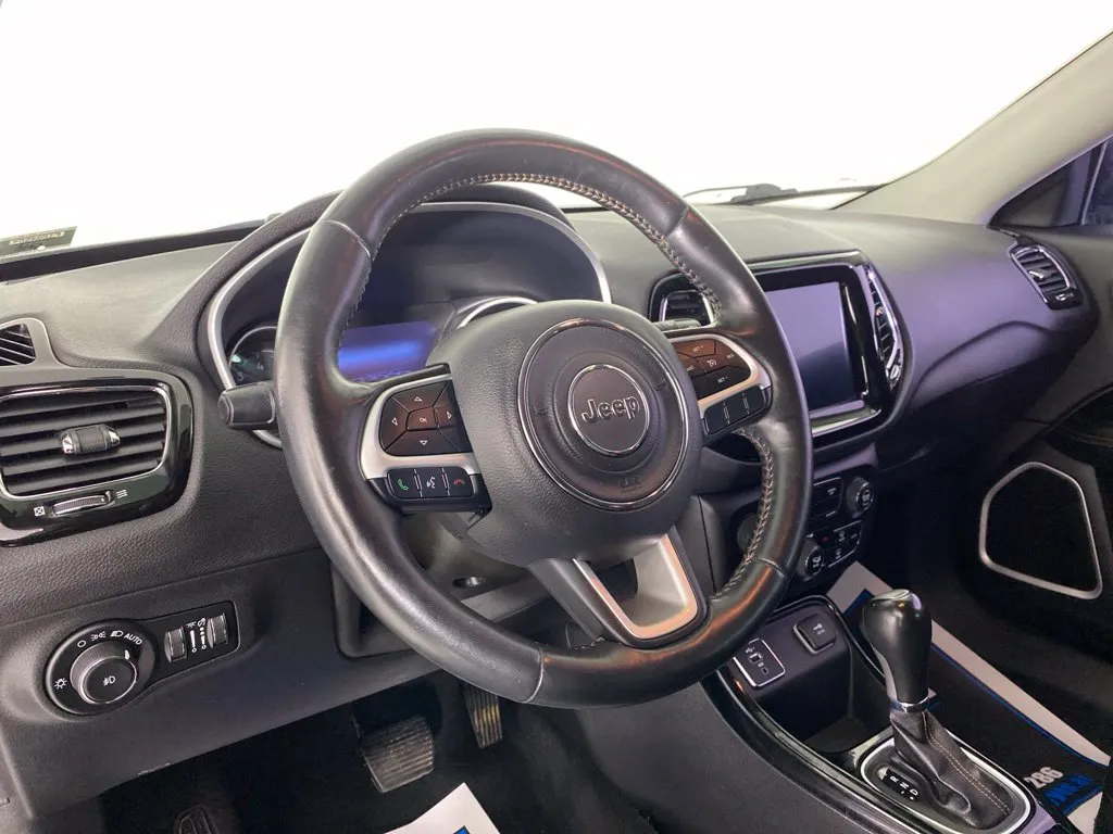 Jeep Compass photo 16
