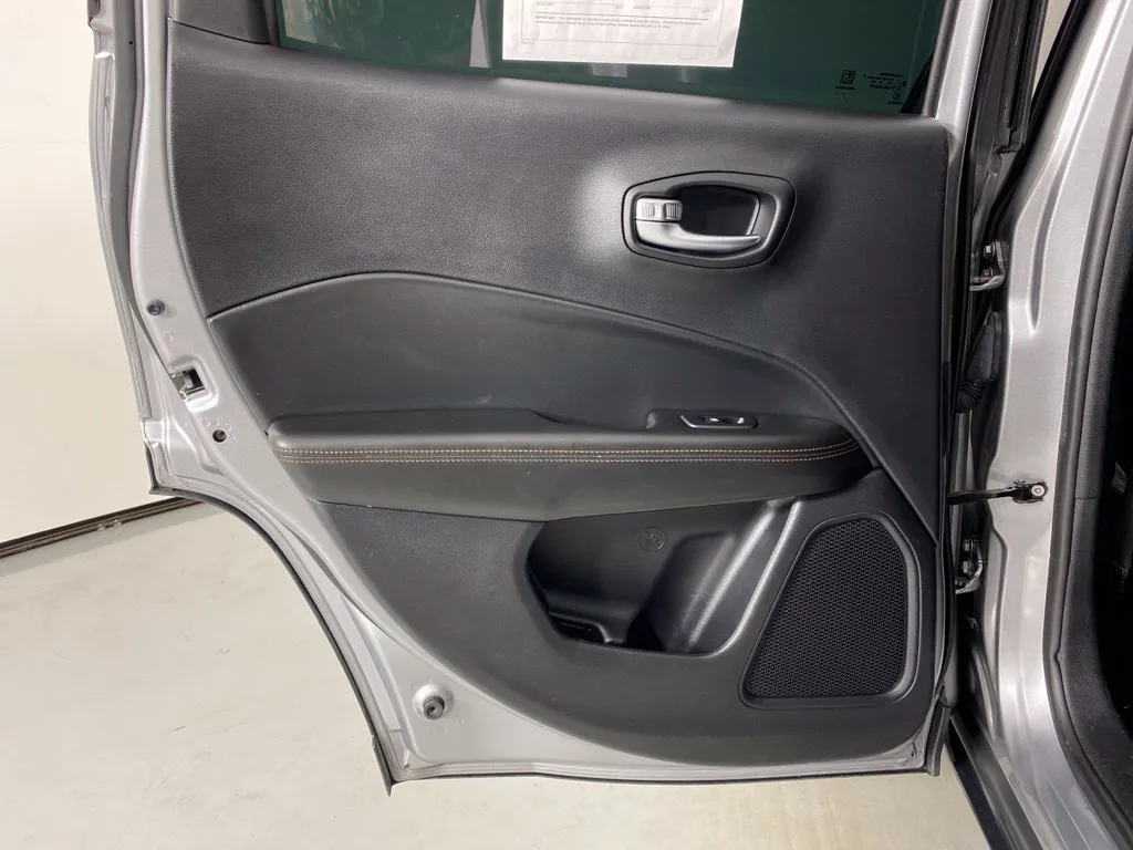 Jeep Compass photo 37