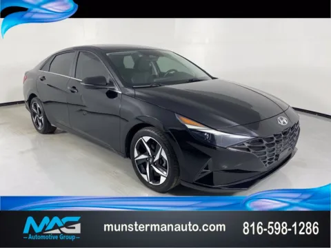 Black 2023 Hyundai Elantra Limited for sale in Blue Springs, MO