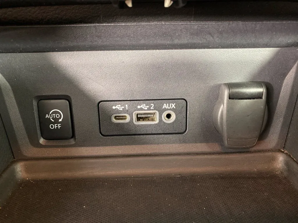 Nissan Sentra photo 22