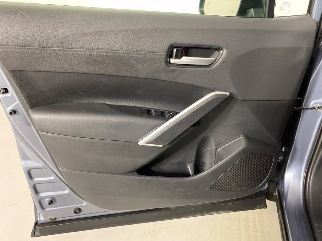 Toyota Corolla Cross photo 15