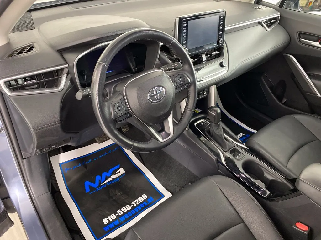 Toyota Corolla Cross photo 11